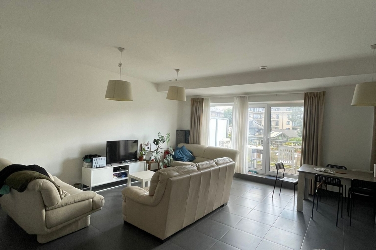 Room, Brussels, Bedrooms: 5